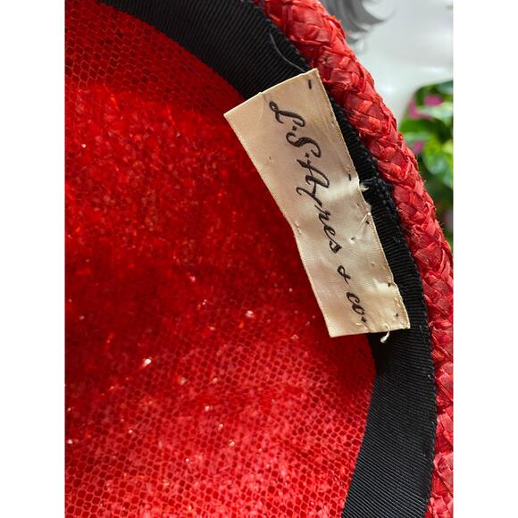 1950s red straw hat with flowers, breton boater, velvet flowers ribbon, easter - Picture 9 of 9